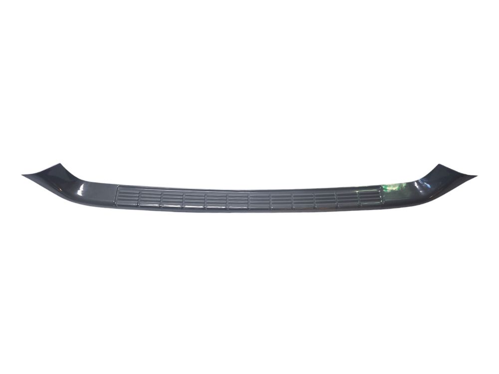 Isuzu Giga Front Bumper Bar Step Tread - Lower - CXZ/CXY/CYZ/EXD/EXY/EXZ (1994-2017) - Image 2