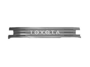 Toyota Dyna Grille - Upper - Narrow Cab - 100/150 Series (1988-1995)